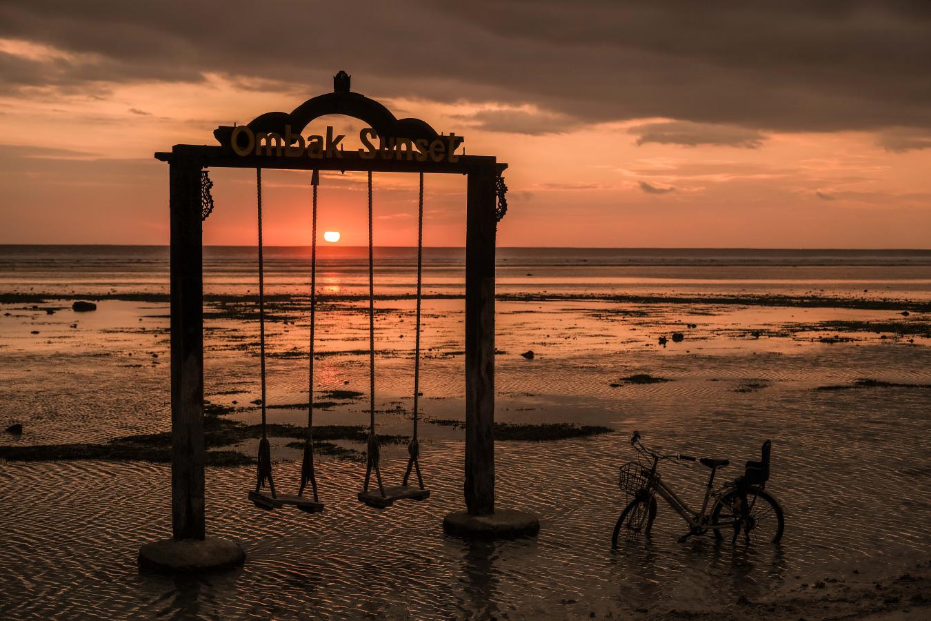 The Calming Sunset Secret at Punto: Cilacap's Home Stay